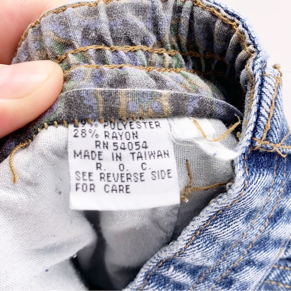VINTAGE Bugle Boy High Rise Denim Jogger Pants Size 4/6 - Picture 8 of 9
